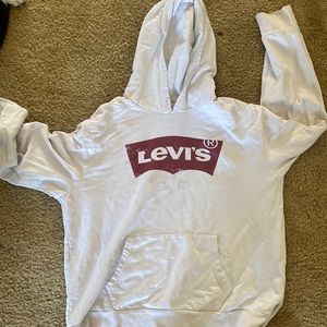 I’m selling my Levi’s hoodie I got a new one last week